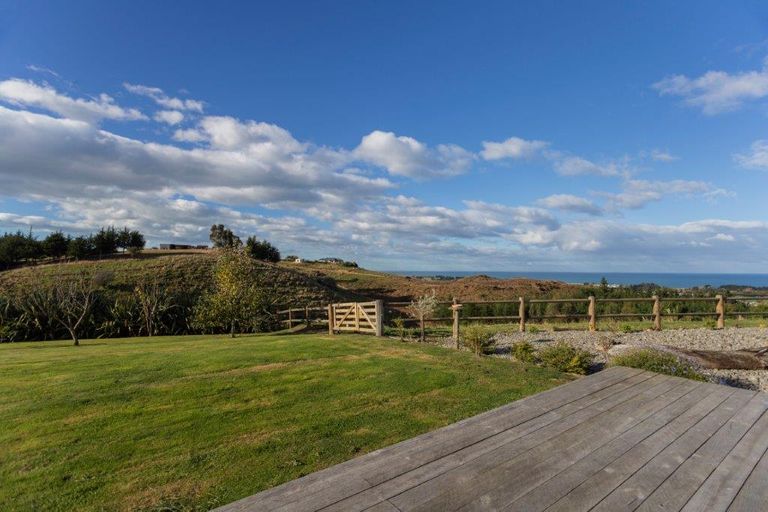 Photo of property in 24 Macs Ridge Road, Oamaru North, Oamaru, 9492