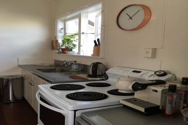 Photo of property in 25 Gadsby Street, Avalon, Lower Hutt, 5011