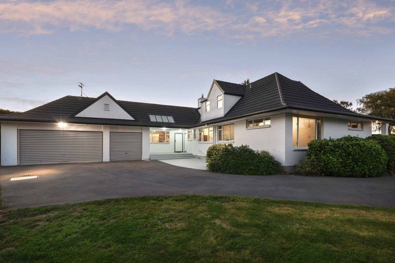 Photo of property in 352a Marshs Road, Halswell, Christchurch, 8025