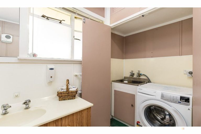 Photo of property in 2 Mill Road, Waimate, 7924