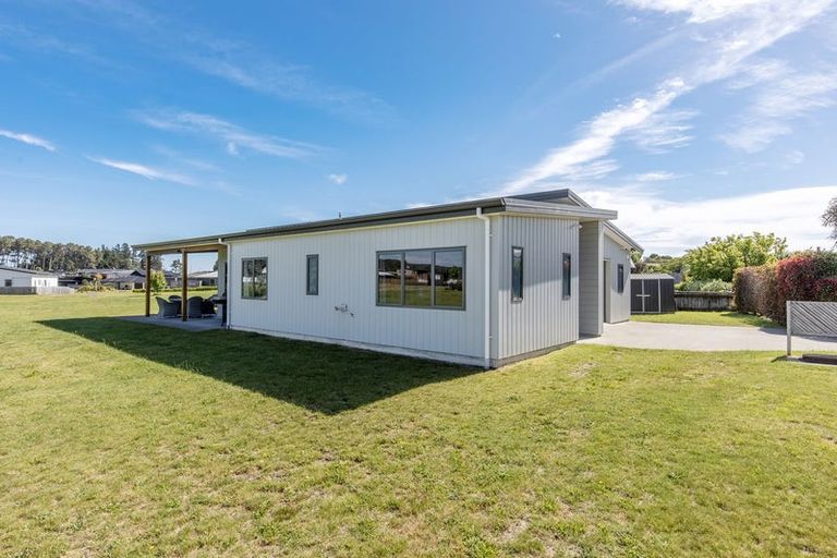 Photo of property in 112 Parekaawa Drive, Motuoapa, 3382