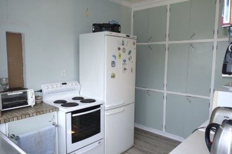 Photo of property in 1 Huia Street, Foxton Beach, Foxton, 4815