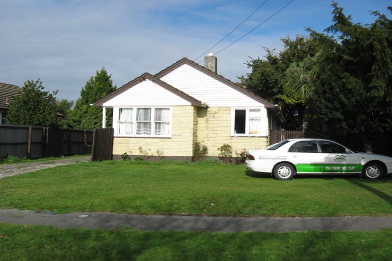 Photo of property in 99 Hoani Street, Northcote, Christchurch, 8052