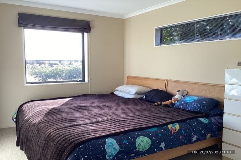 Photo of property in 3 Manuka Place, Whalers Gate, New Plymouth, 4310