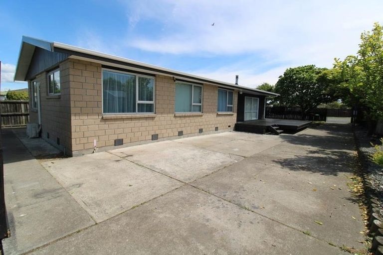Photo of property in 51 Saint Heliers Crescent, Aranui, Christchurch, 8061