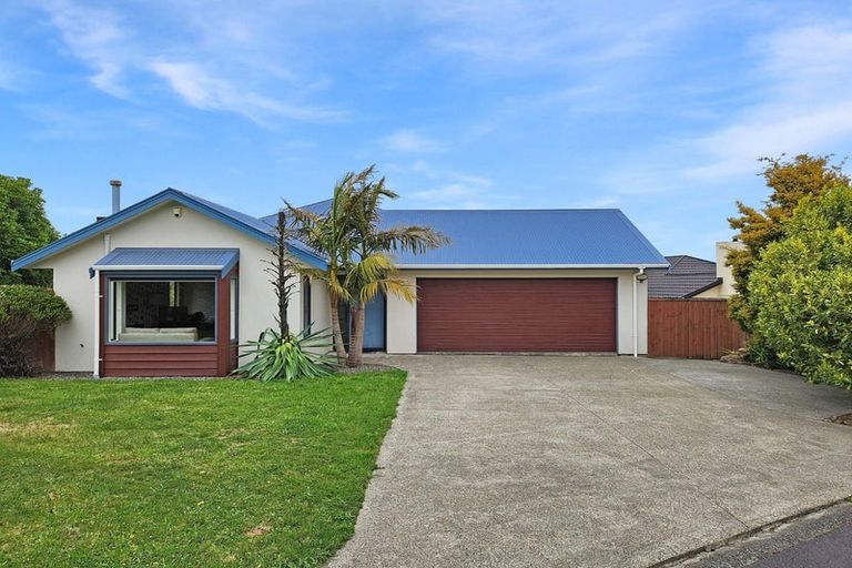 Photo of property in 13 Ormrod Grove, Riverstone Terraces, Upper Hutt, 5018
