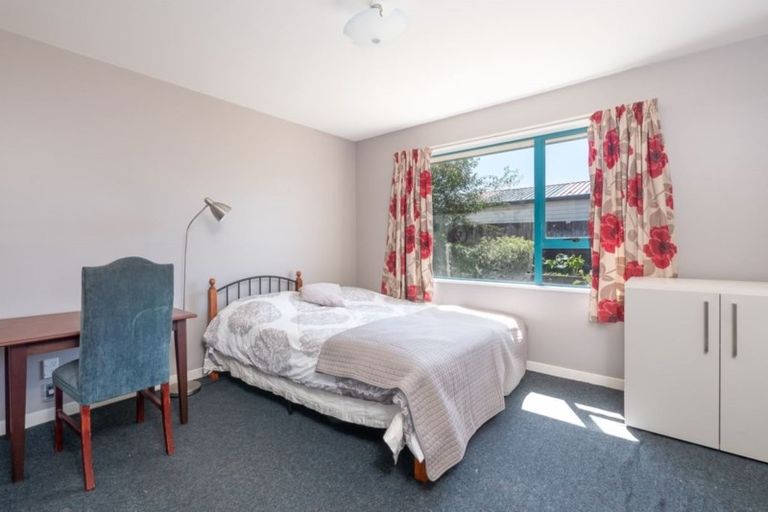 Photo of property in 176 Langdons Road, Northcote, Christchurch, 8052