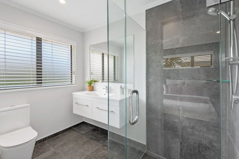 Photo of property in 11 Leader Street, Marshland, Christchurch, 8083