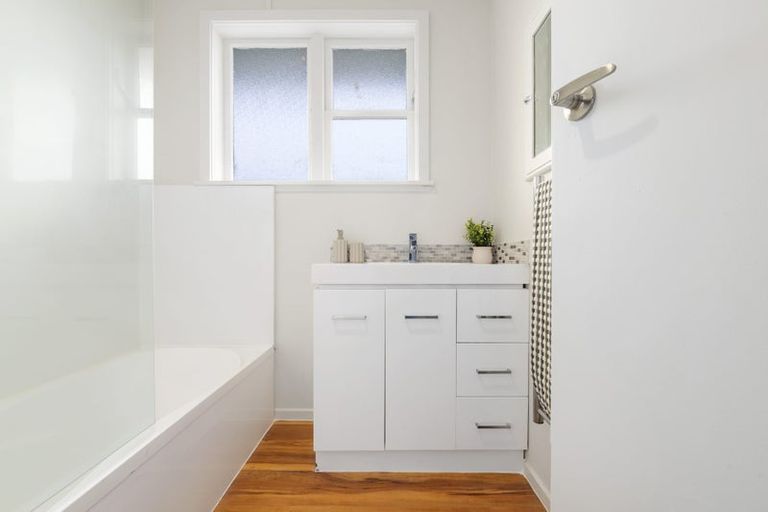 Photo of property in 42 Fox Street, Hamilton East, Hamilton, 3216