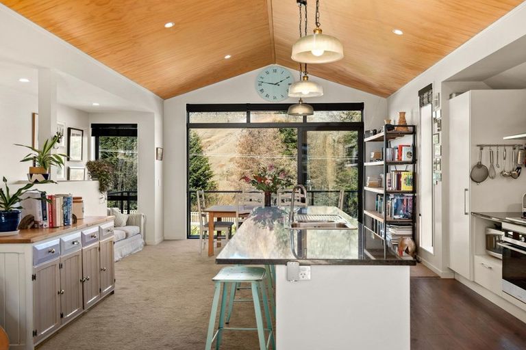 Photo of property in 6 Stamper Lane, Arthurs Point, Queenstown, 9371