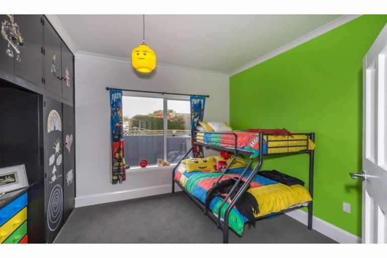 Photo of property in 55 Blake Street, New Brighton, Christchurch, 8061