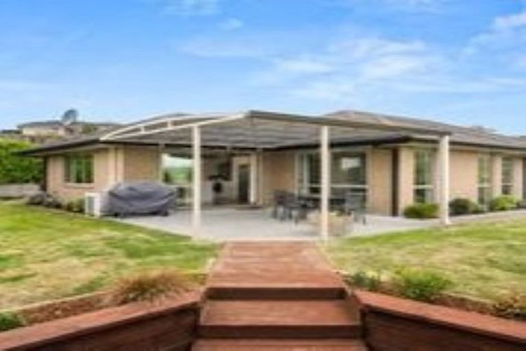 Photo of property in 1 Elena Place, Welcome Bay, Tauranga, 3112