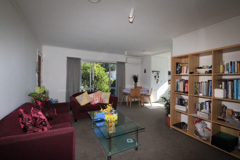 Photo of property in 3/65 Glendale Road, Glen Eden, Auckland, 0602