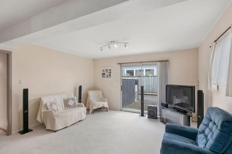 Photo of property in 22 Bloomfield Terrace, Hutt Central, Lower Hutt, 5010