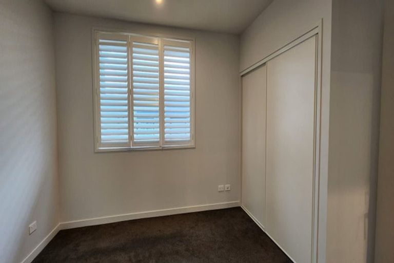 Photo of property in 307/8a Lake Pupuke Drive, Takapuna, Auckland, 0622