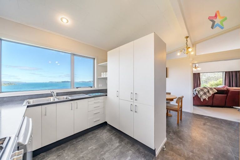 Photo of property in 46 Korokoro Road, Korokoro, Lower Hutt, 5012