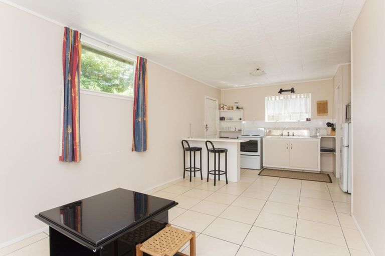 Photo of property in 57 Moana Road, Okitu, Gisborne, 4010