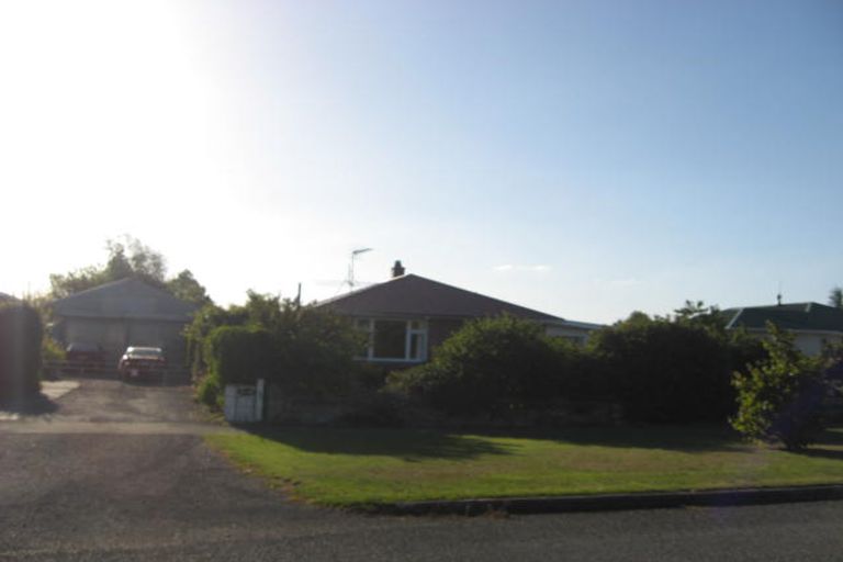 Photo of property in 29 Holmes Street, Darfield, 7510