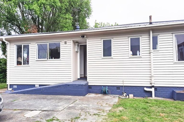 Photo of property in 15a Barbary Avenue, Kelston, Auckland, 0602