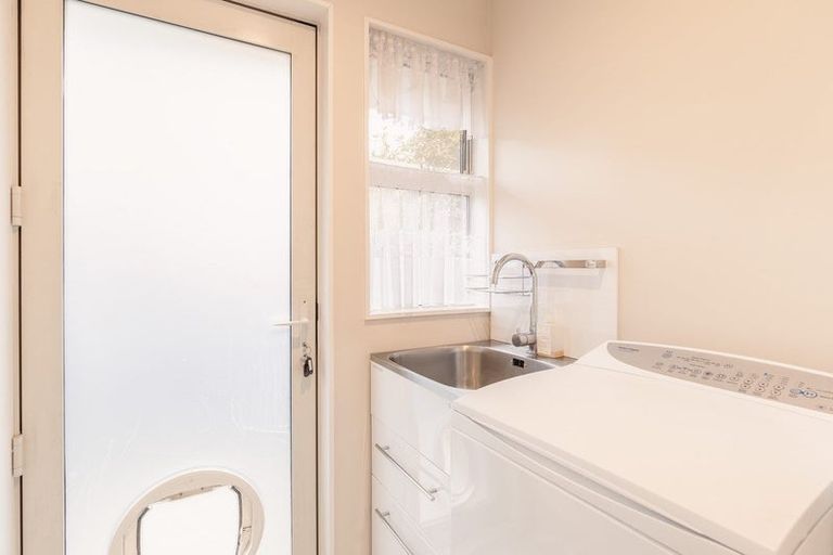 Photo of property in 44 Queenspark Drive, Parklands, Christchurch, 8083