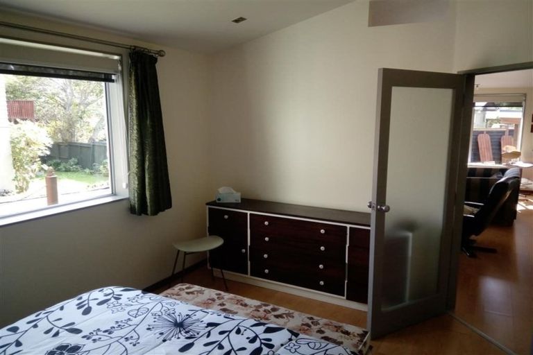 Photo of property in 98a Normandale Road, Normandale, Lower Hutt, 5010