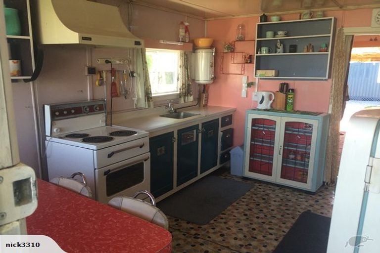 Photo of property in 38 Armstrong Avenue, Carterton, 5713