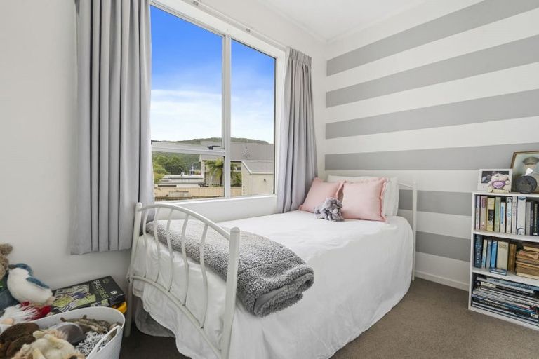 Photo of property in 3/30 Stokes Valley Road, Stokes Valley, Lower Hutt, 5019