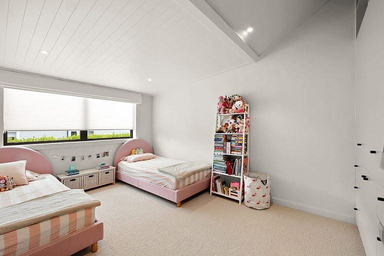 Photo of property in 366 Frankley Road, Ferndale, New Plymouth, 4310