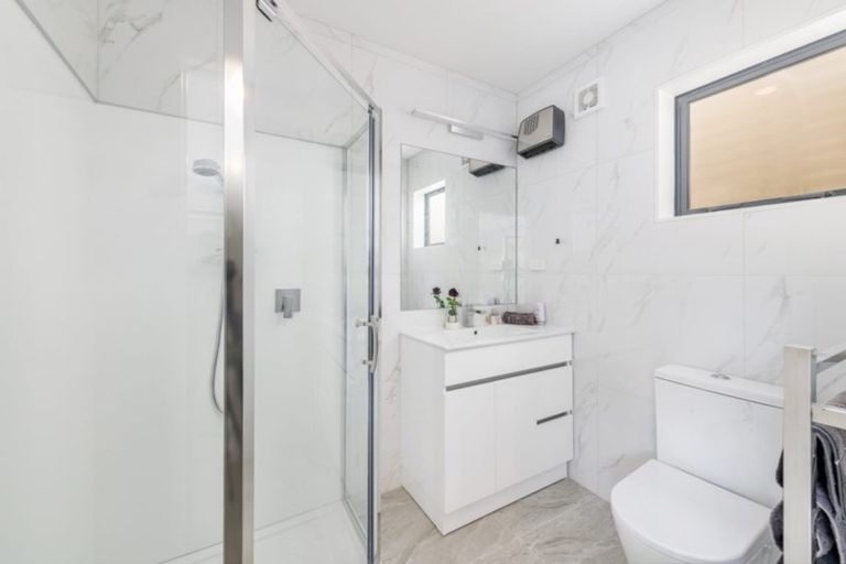 Photo of property in 23a Westgate Drive, Westgate, Auckland, 0614