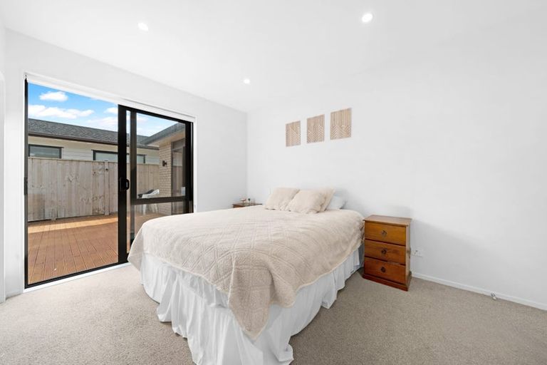 Photo of property in 1 Te Mura Crescent, Takanini, 2112