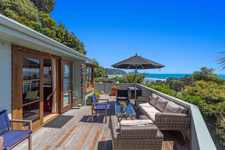 Photo of property in 16 Pohutukawa Avenue, Ohope, 3121