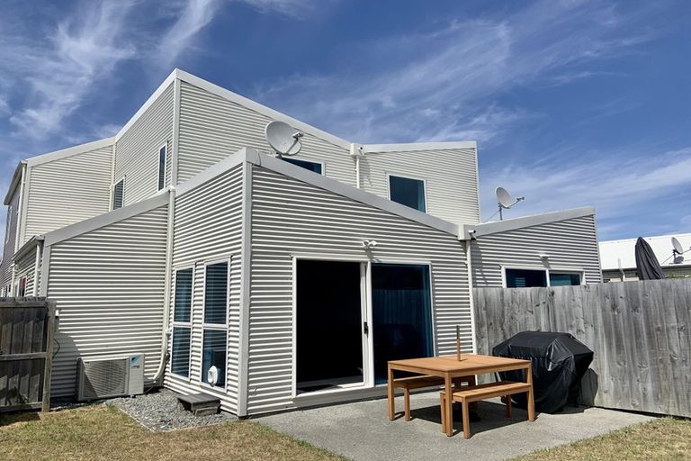 Photo of property in 14 Mafeking Street, New Brighton, Christchurch, 8061