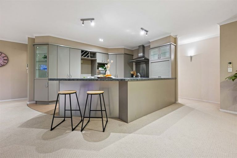 Photo of property in 14 Compton Grove, Huntington, Hamilton, 3210