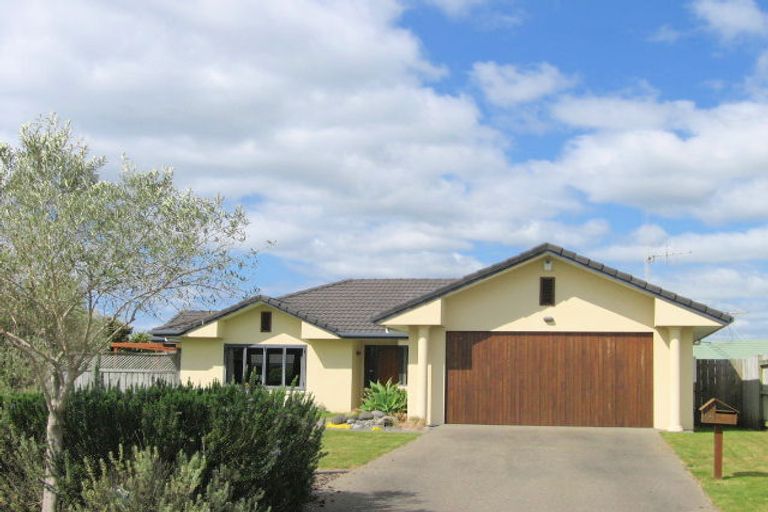 Photo of property in 65 Olympus Grove, Papamoa Beach, Papamoa, 3118