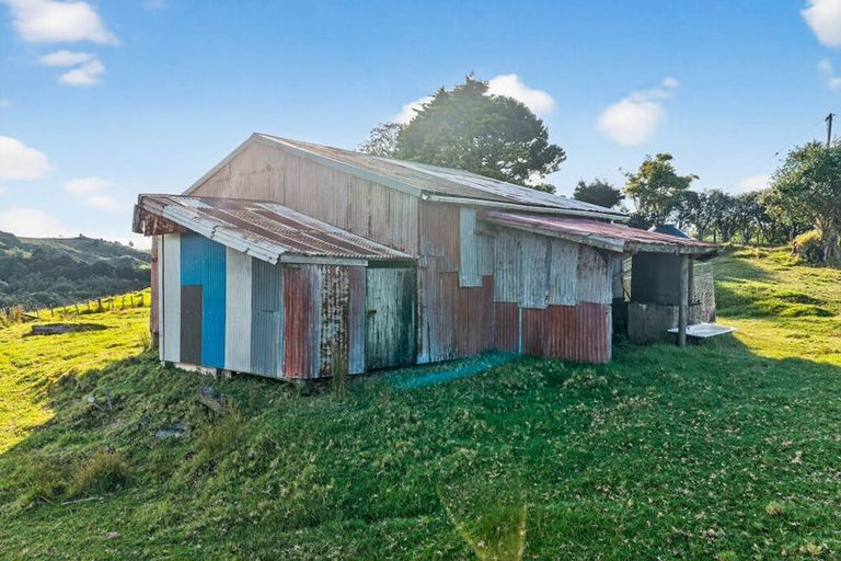 Photo of property in 311 Franklin Road, Paparoa, 0571