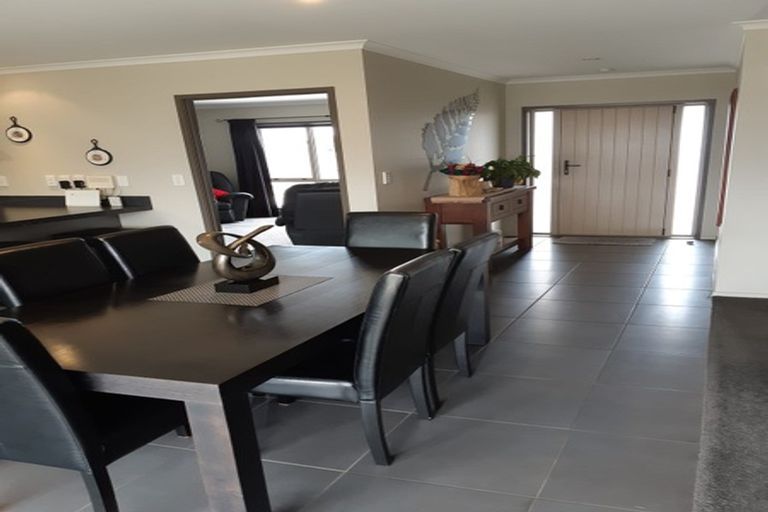 Photo of property in 69 Magellan Rise, Flagstaff, Hamilton, 3210