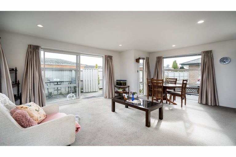 Photo of property in 3/52 Opawa Road, Waltham, Christchurch, 8023