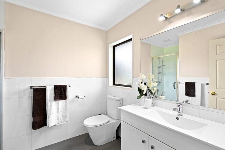 Photo of property in 25 Mangakoea Place, St Andrews, Hamilton, 3200