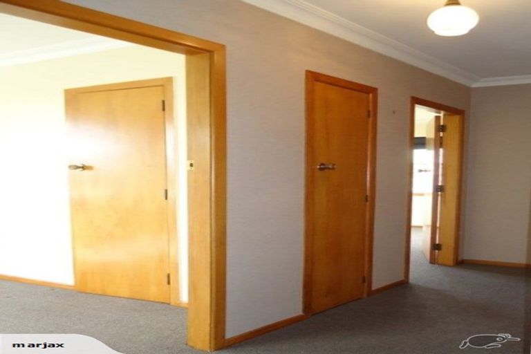 Photo of property in 19 Hillcrest Road, Otumoetai, Tauranga, 3110