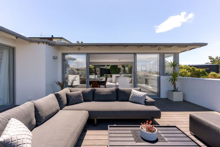 Photo of property in 220 Clifton Terrace, Clifton, Christchurch, 8081