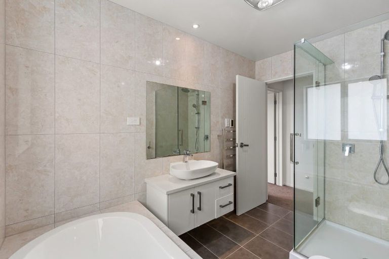 Photo of property in 6 Sauvignon Avenue, Ranui, Auckland, 0612