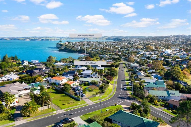 Photo of property in 19 Tiri Road, Manly, Whangaparaoa, 0930