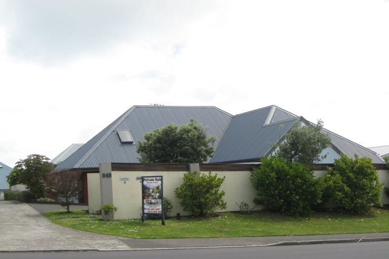 Photo of property in 4/848 Whangaparaoa Road, Manly, Whangaparaoa, 0930