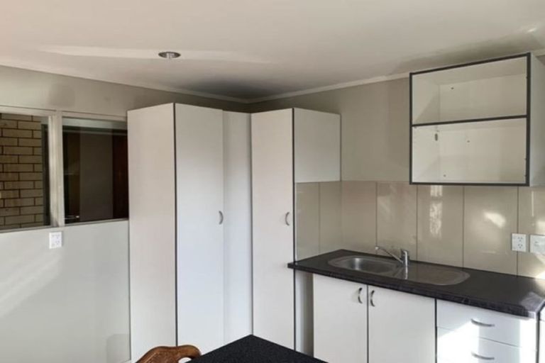 Photo of property in 37 Donegal Park Drive, Flat Bush, Auckland, 2019