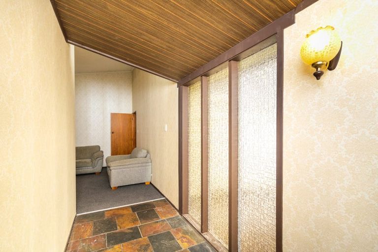 Photo of property in 34 Pinedale Parade, Milson, Palmerston North, 4414