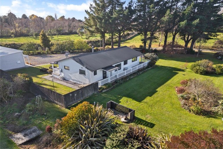 Photo of property in 2569 State Highway 2, Ahikouka, Greytown, 5794