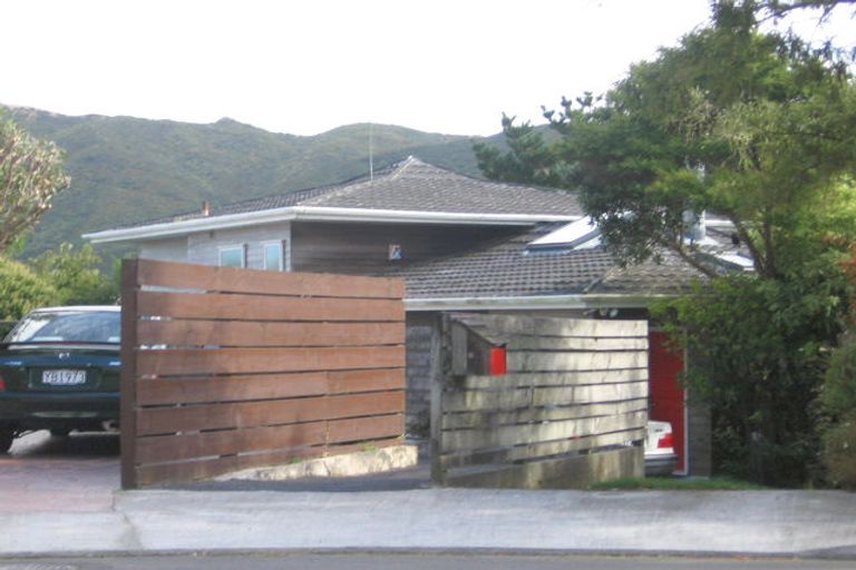 Photo of property in 10 Ramsey Place, Karori, Wellington, 6012