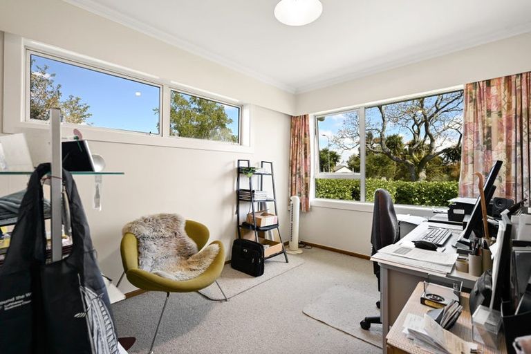 Photo of property in 32 Fuchsia Avenue, Pukete, Hamilton, 3200