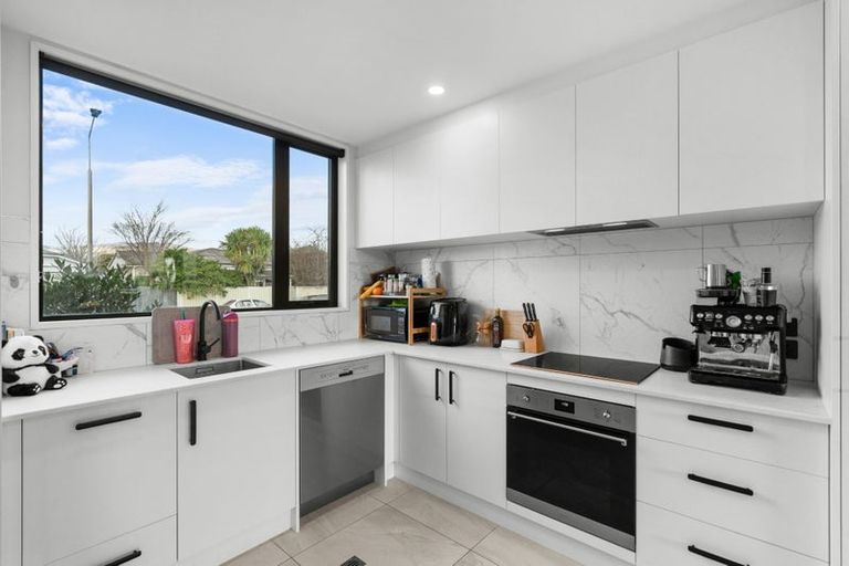 Photo of property in 1/18 Rutherford Street, Woolston, Christchurch, 8023