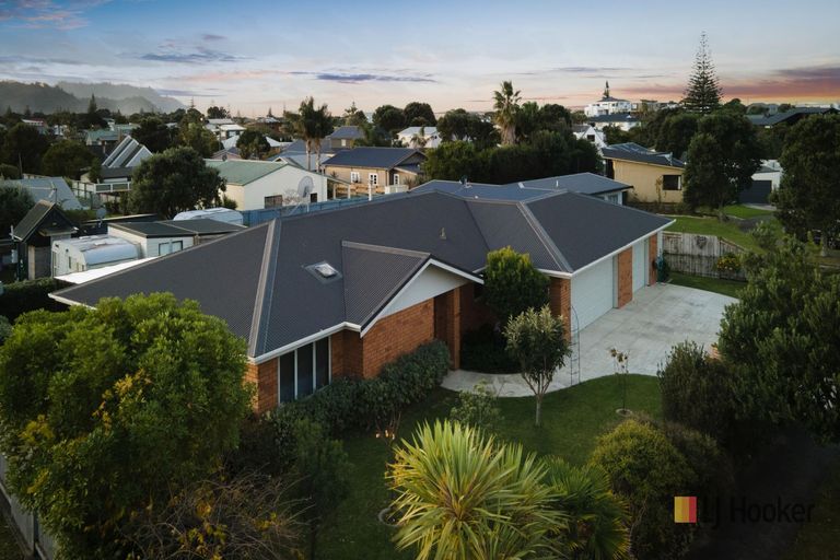 Photo of property in 9 Longboard Drive, Waihi Beach, 3611